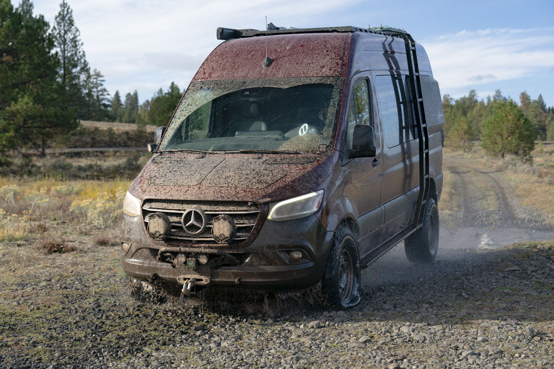 Sprinter 4x4 Black Metal Brackets