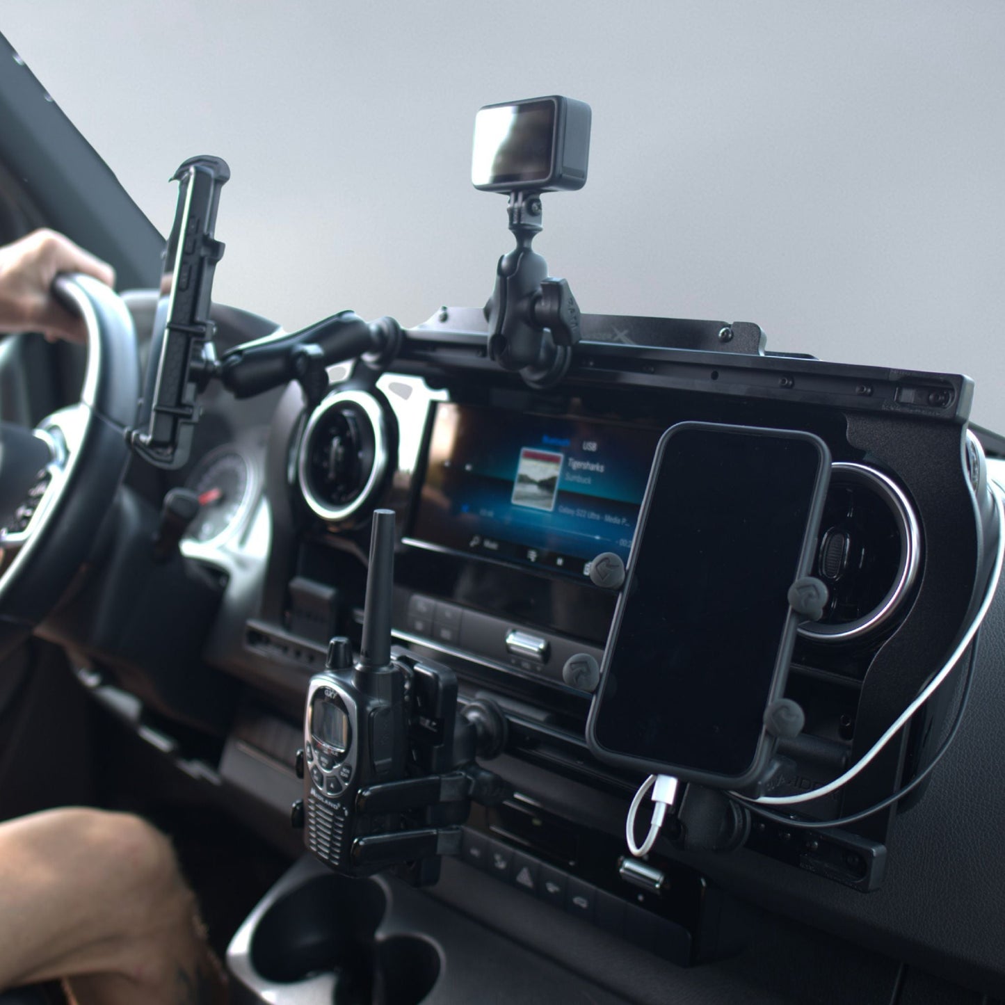 No Drill - Dash Mount for Mercedes Sprinter – NAVIDOK Overlander X