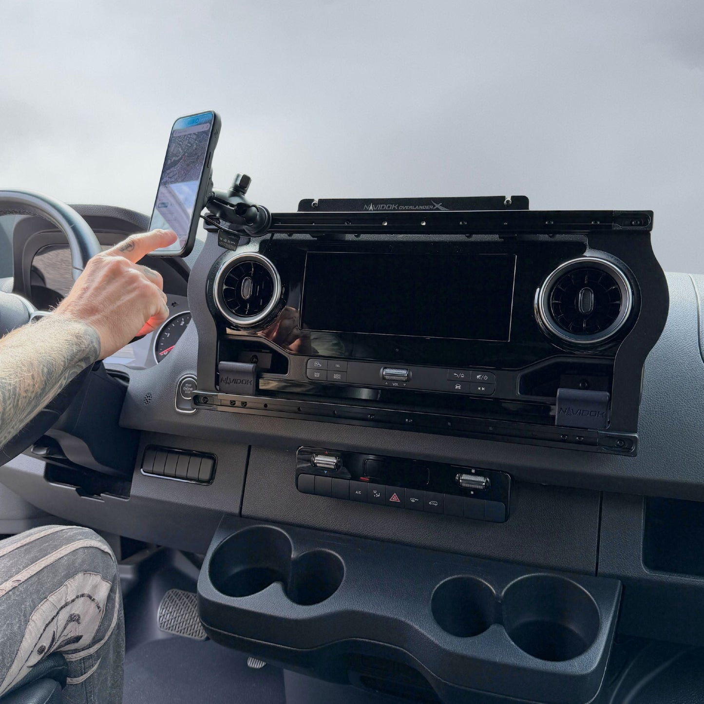 Navidok Overlander X - No Drill Dash Mount
