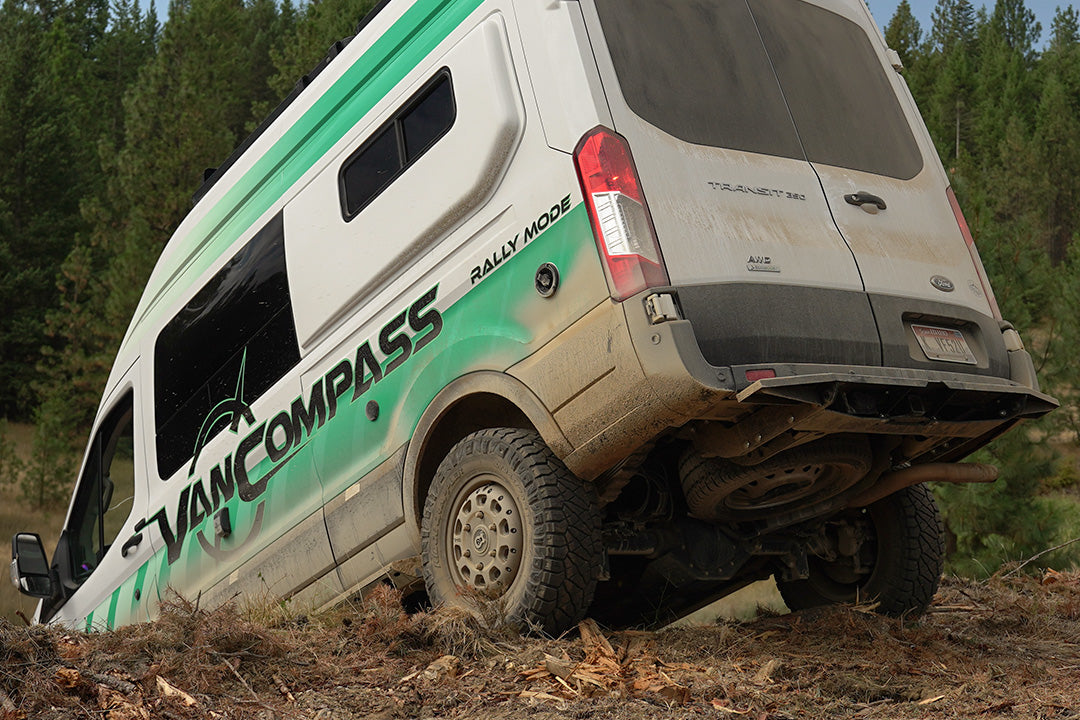 REAR TUG STEP - TRANSIT (2015-UP) by VAN COMPASS.