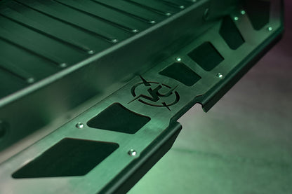 REAR TUG STEP - TRANSIT (2015-UP) by VAN COMPASS.