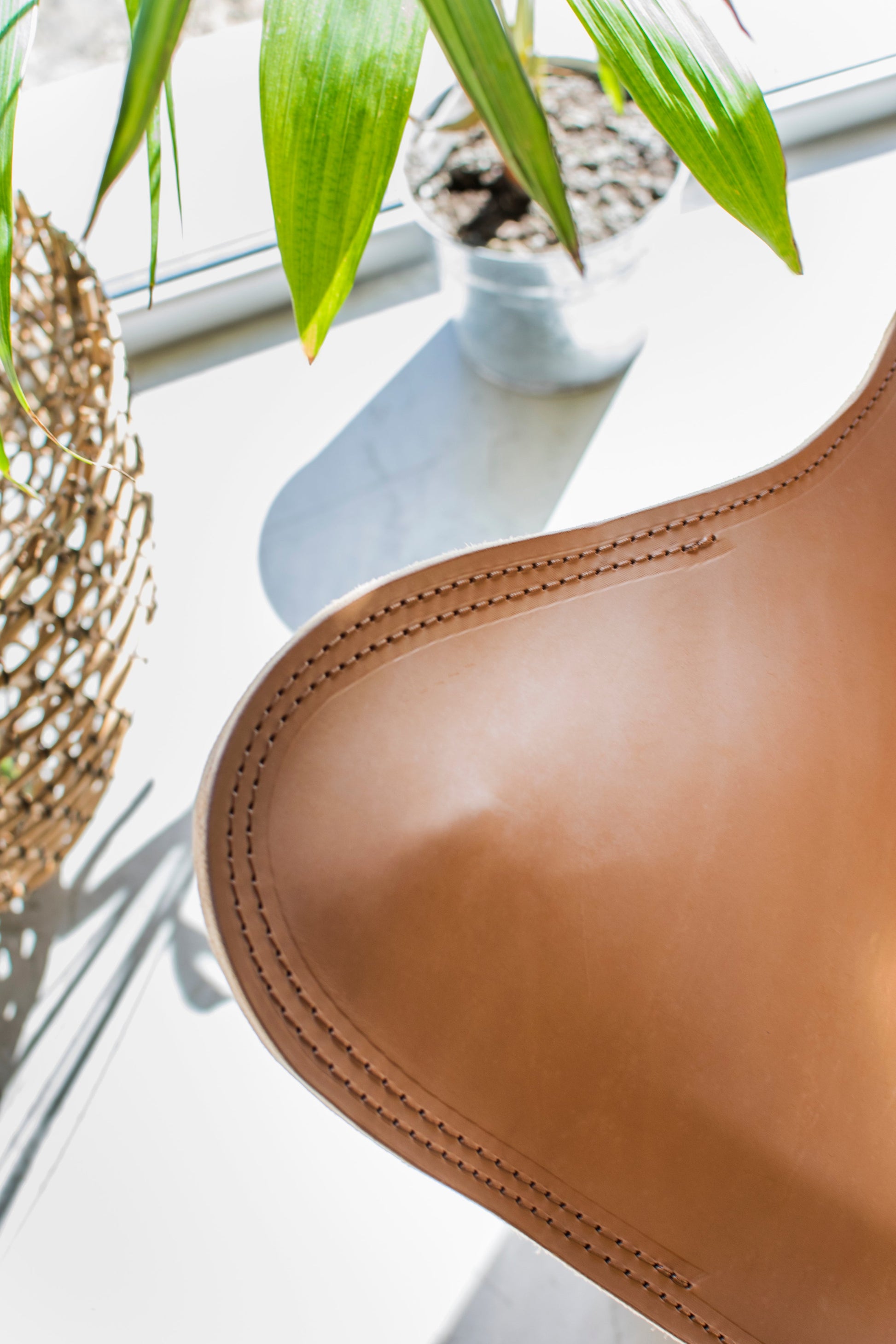 Tripolina Leather Chair