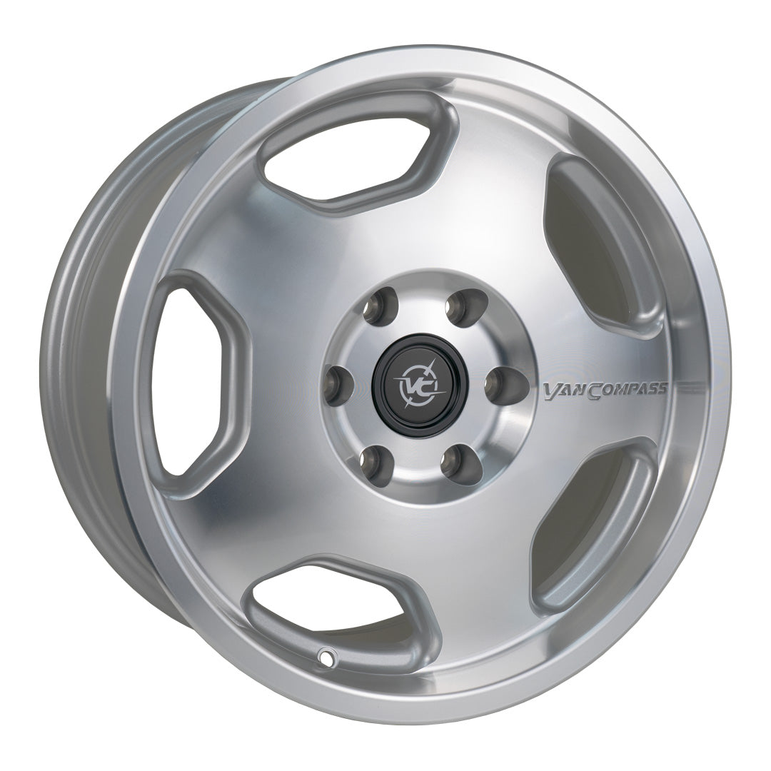 CHUNK 17x8" POLISHED WHEEL
