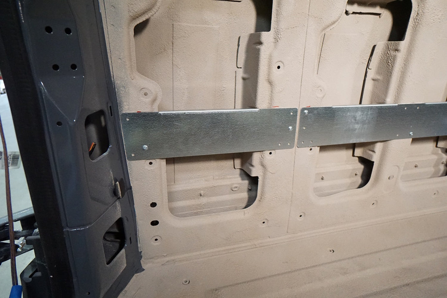 07+ Sprinter Van 170 EXT - Lower Furniture Wall Brace Kit