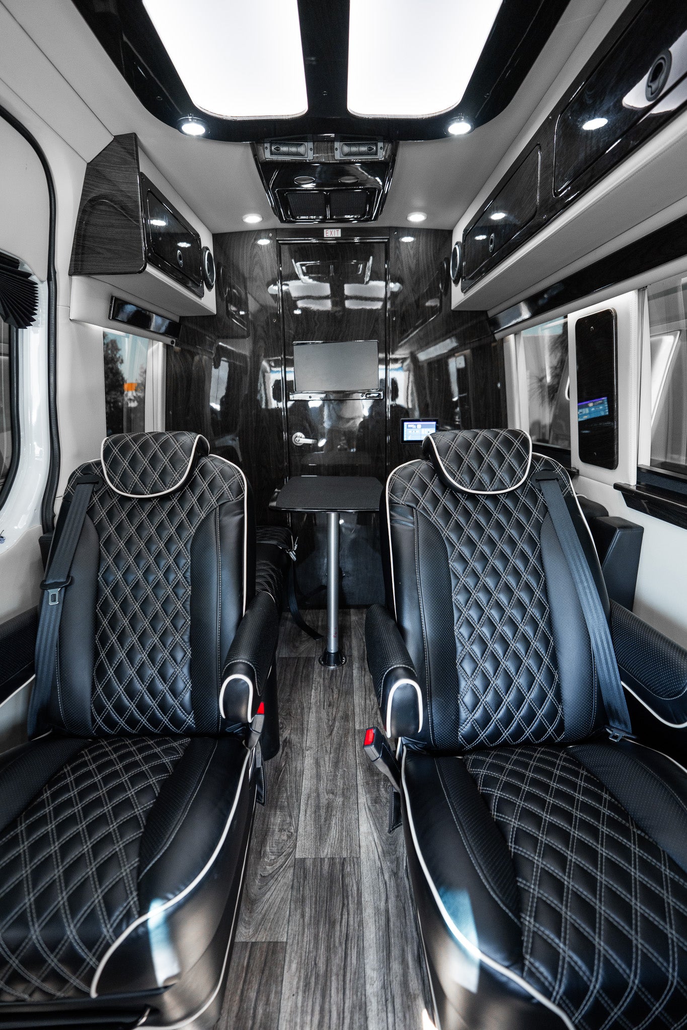 Midwest Automotive Designs LUXE Cruiser