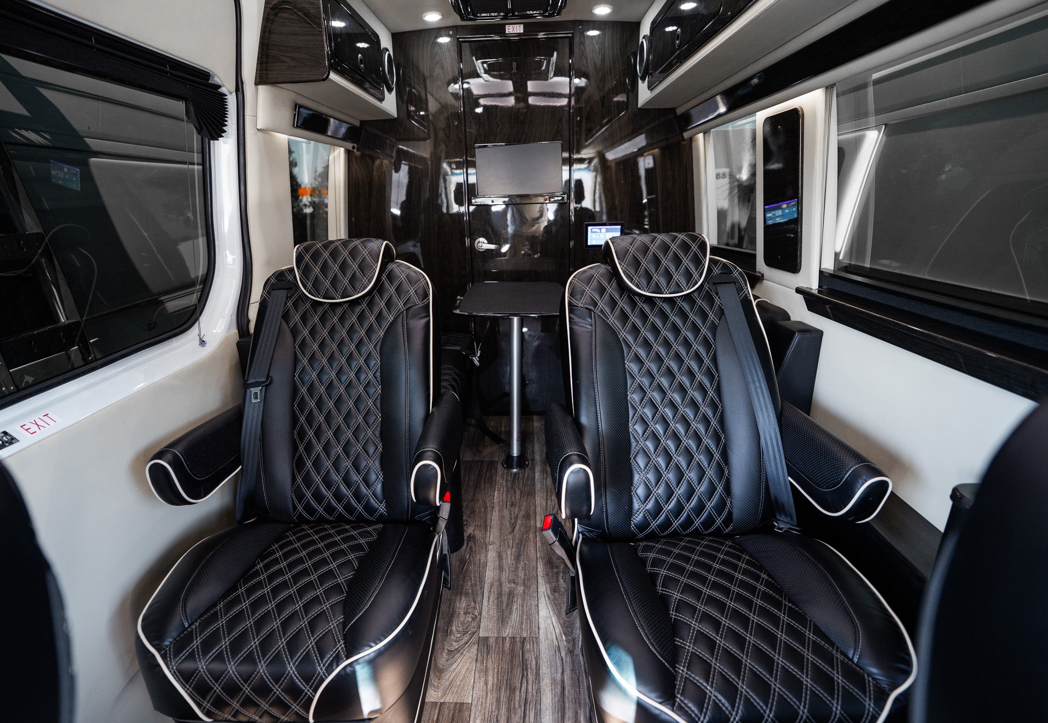 Midwest Automotive Designs LUXE Cruiser