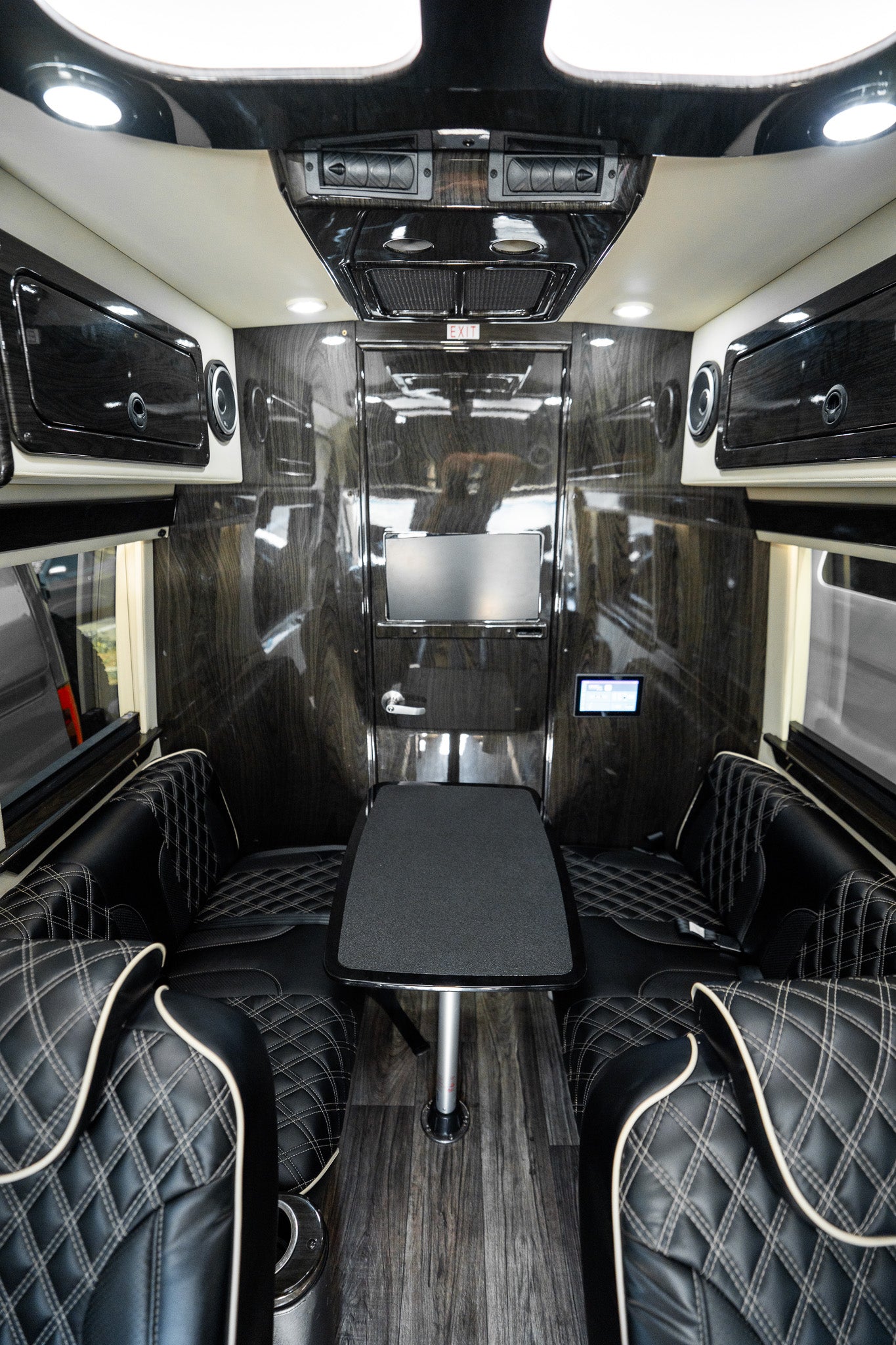 Midwest Automotive Designs LUXE Cruiser