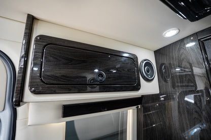 Midwest Automotive Designs LUXE Cruiser