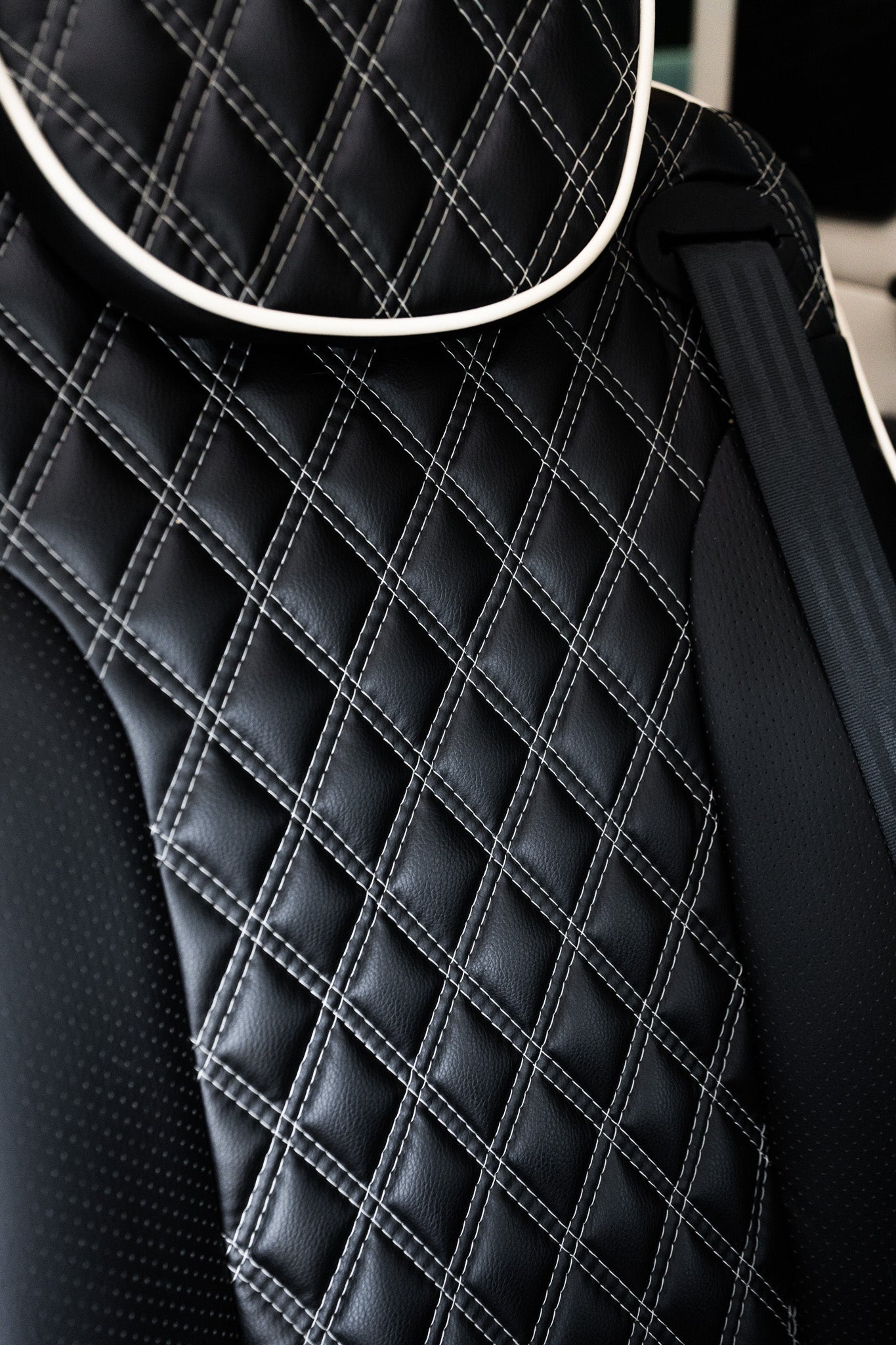 Midwest Automotive Designs LUXE Cruiser