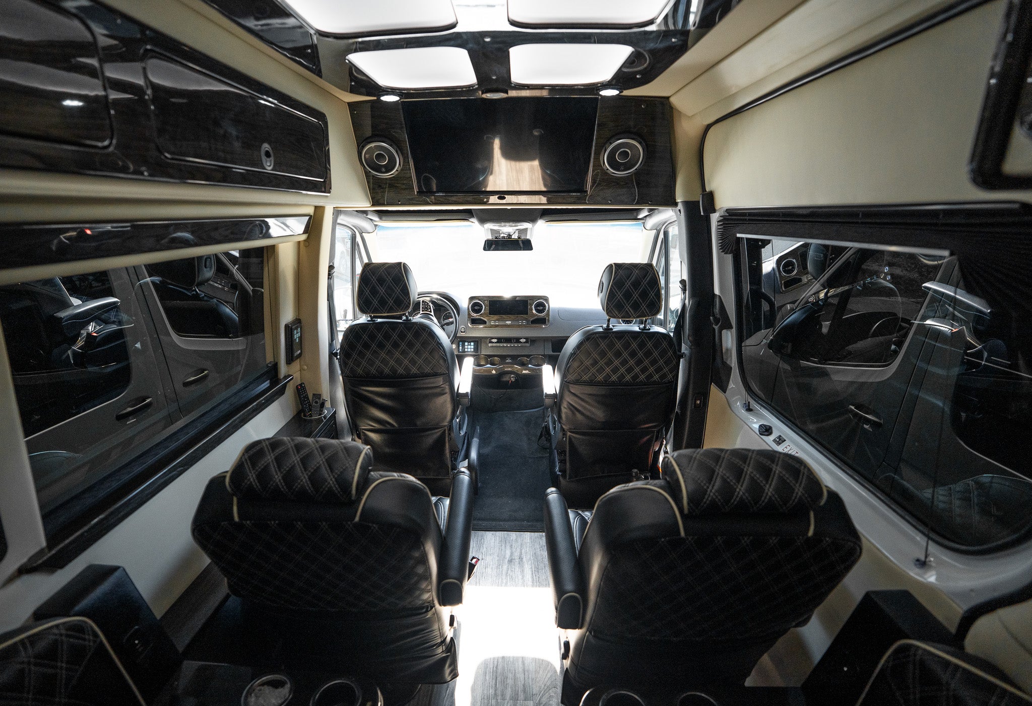 Midwest Automotive Designs LUXE Cruiser