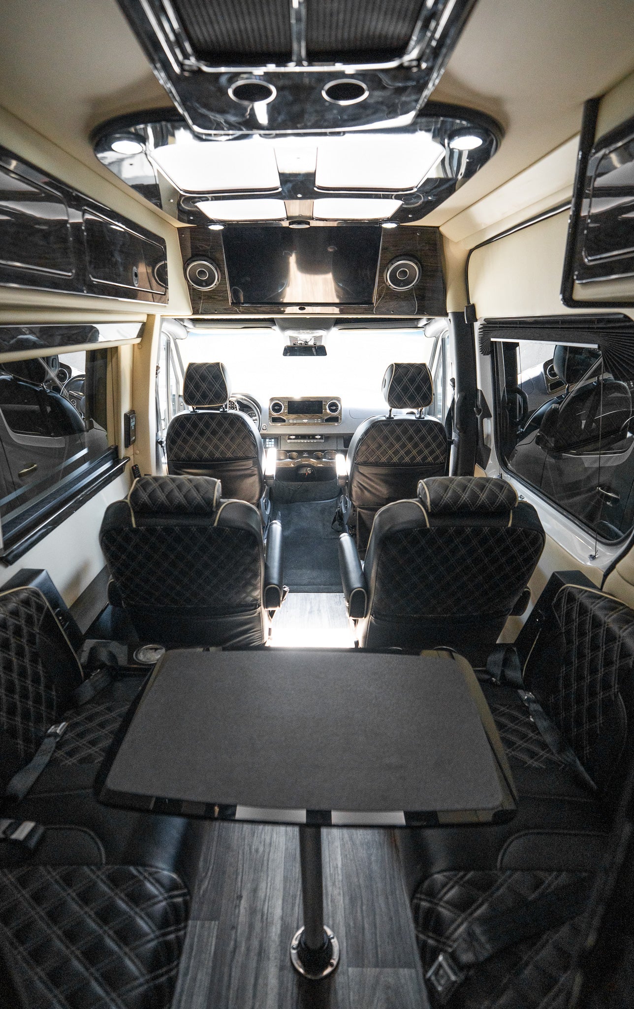 Midwest Automotive Designs LUXE Cruiser