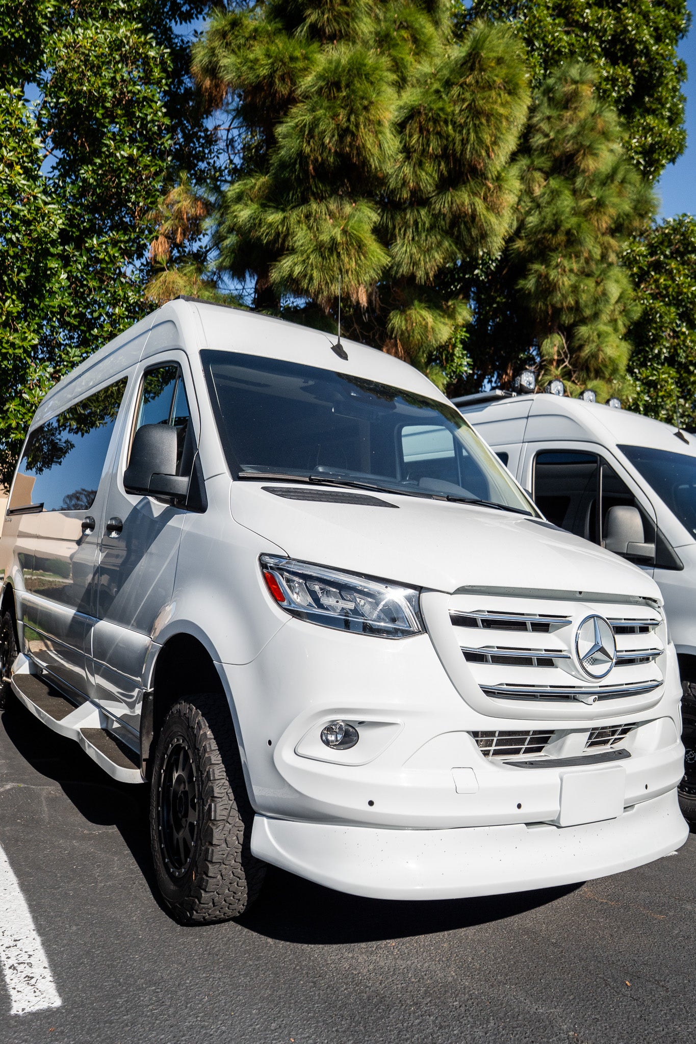 Midwest Automotive Designs LUXE Cruiser