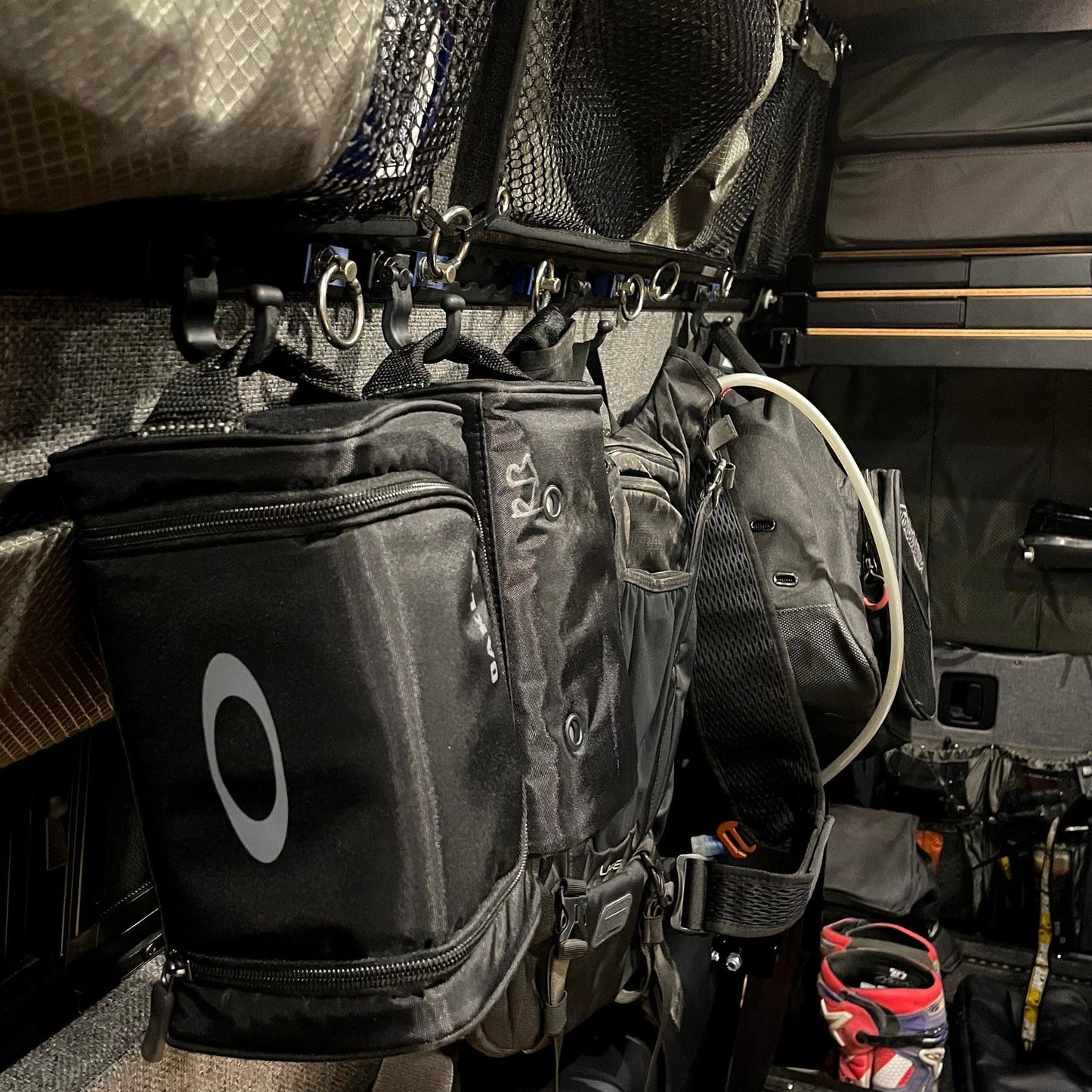 Heavy Duty Plastic L-Track Hook - 5 Pack