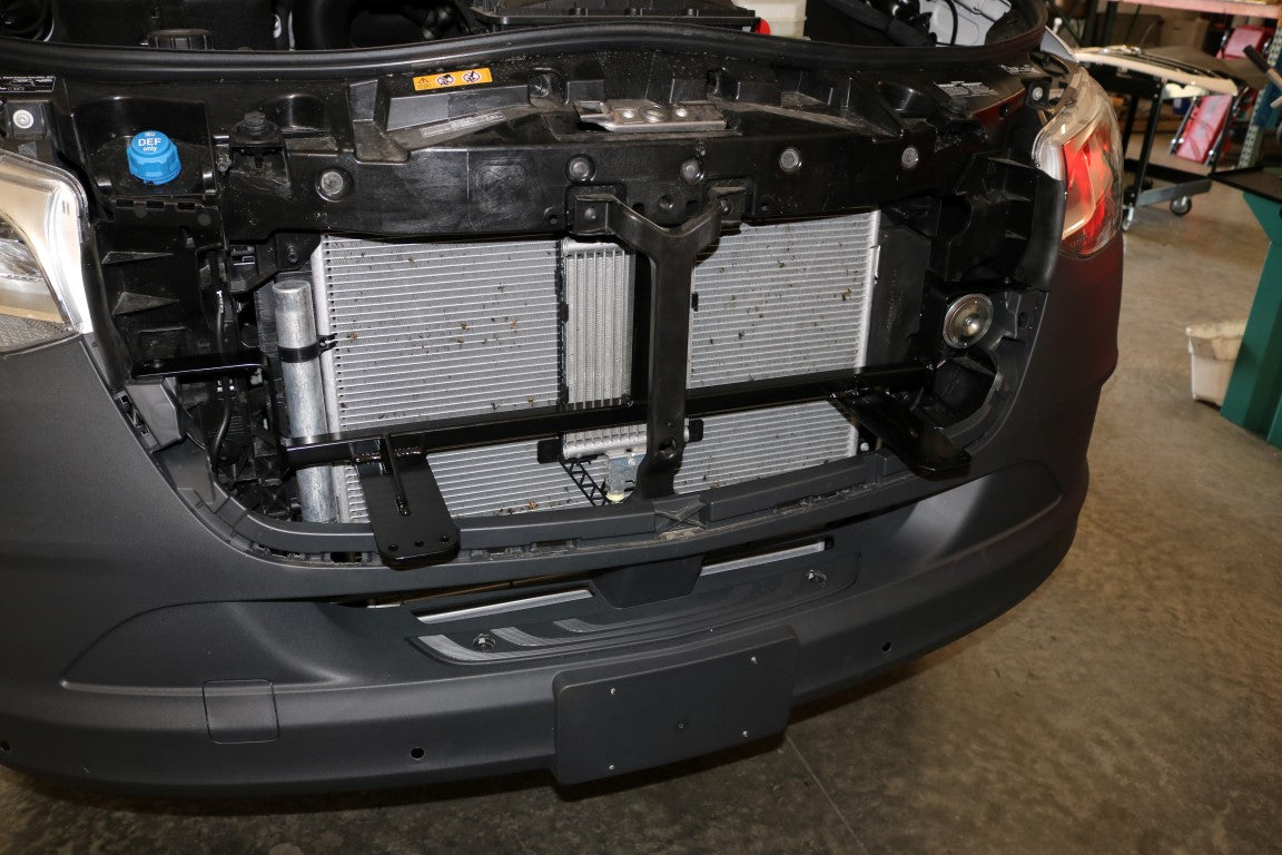 Mercedes Sprinter Floating Light Mount