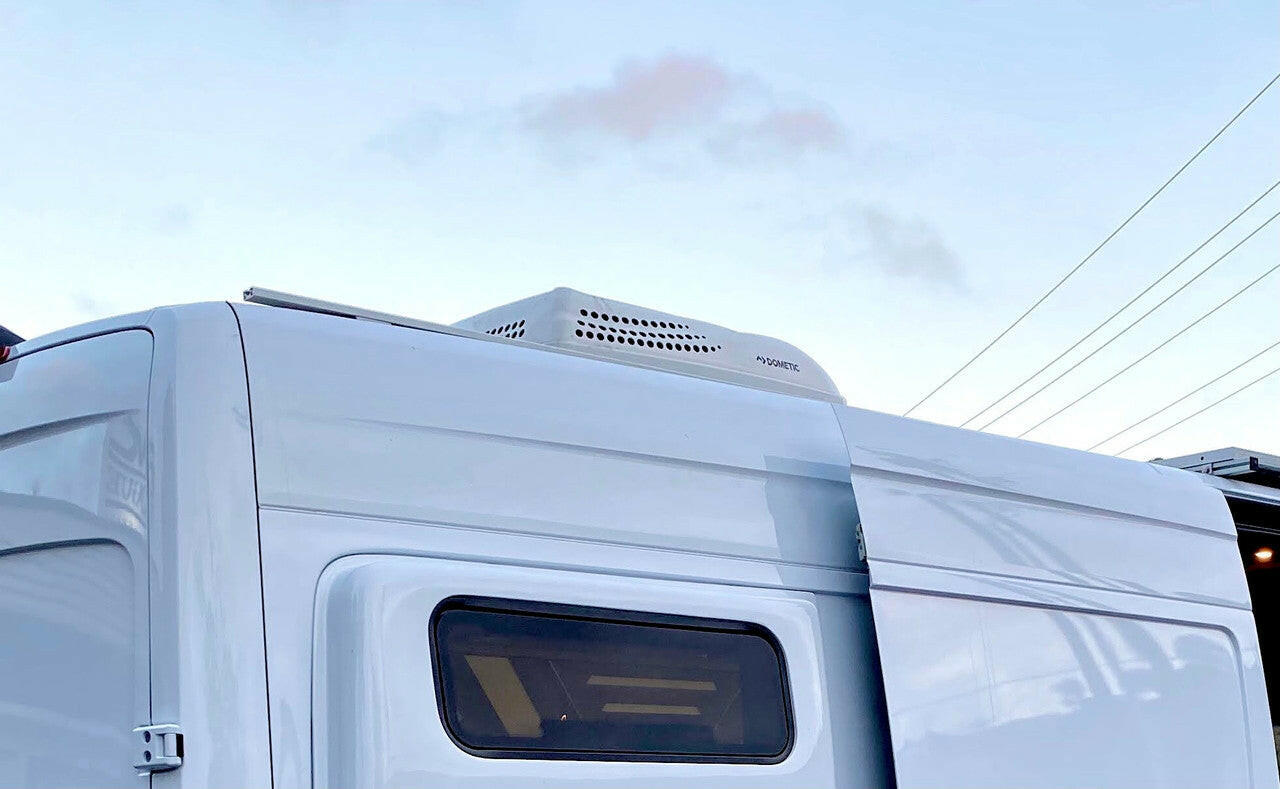 Rooftop AC w Shore Power.