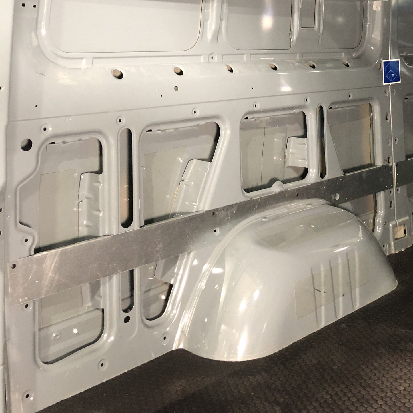 07+ Sprinter Van 144 - Lower Furniture Wall Brace Kit