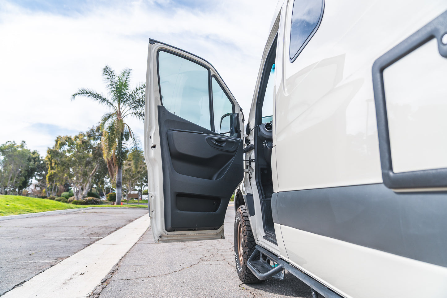 2022 Winnebago Revel Mercedes-Benz 144wb