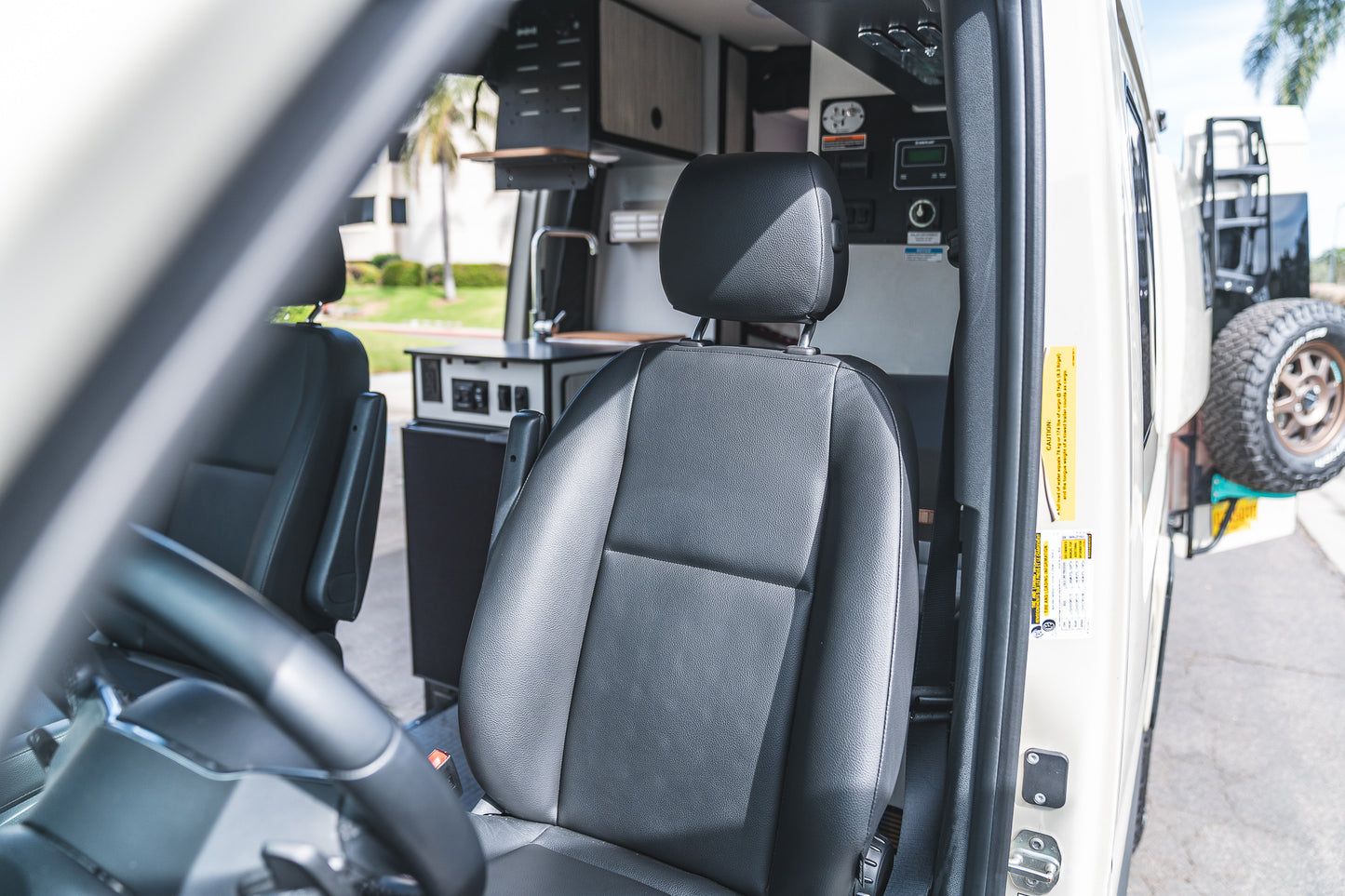 2022 Winnebago Revel Mercedes-Benz 144wb