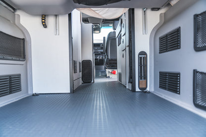 2022 Winnebago Revel Mercedes-Benz 144wb