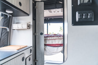 2022 Winnebago Revel Mercedes-Benz 144wb