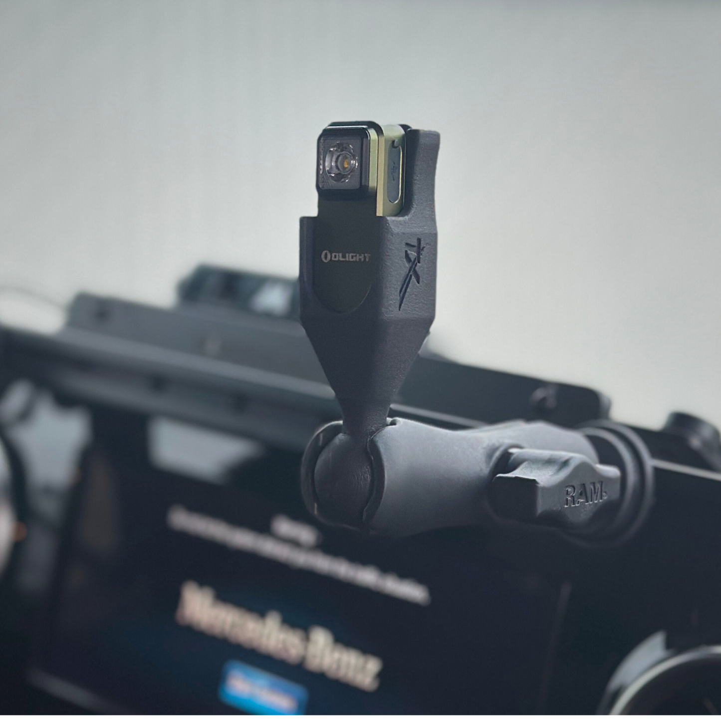 Olight Oclip Mount – Navilight Cockpit Light for Vans & Ram Mount Systems