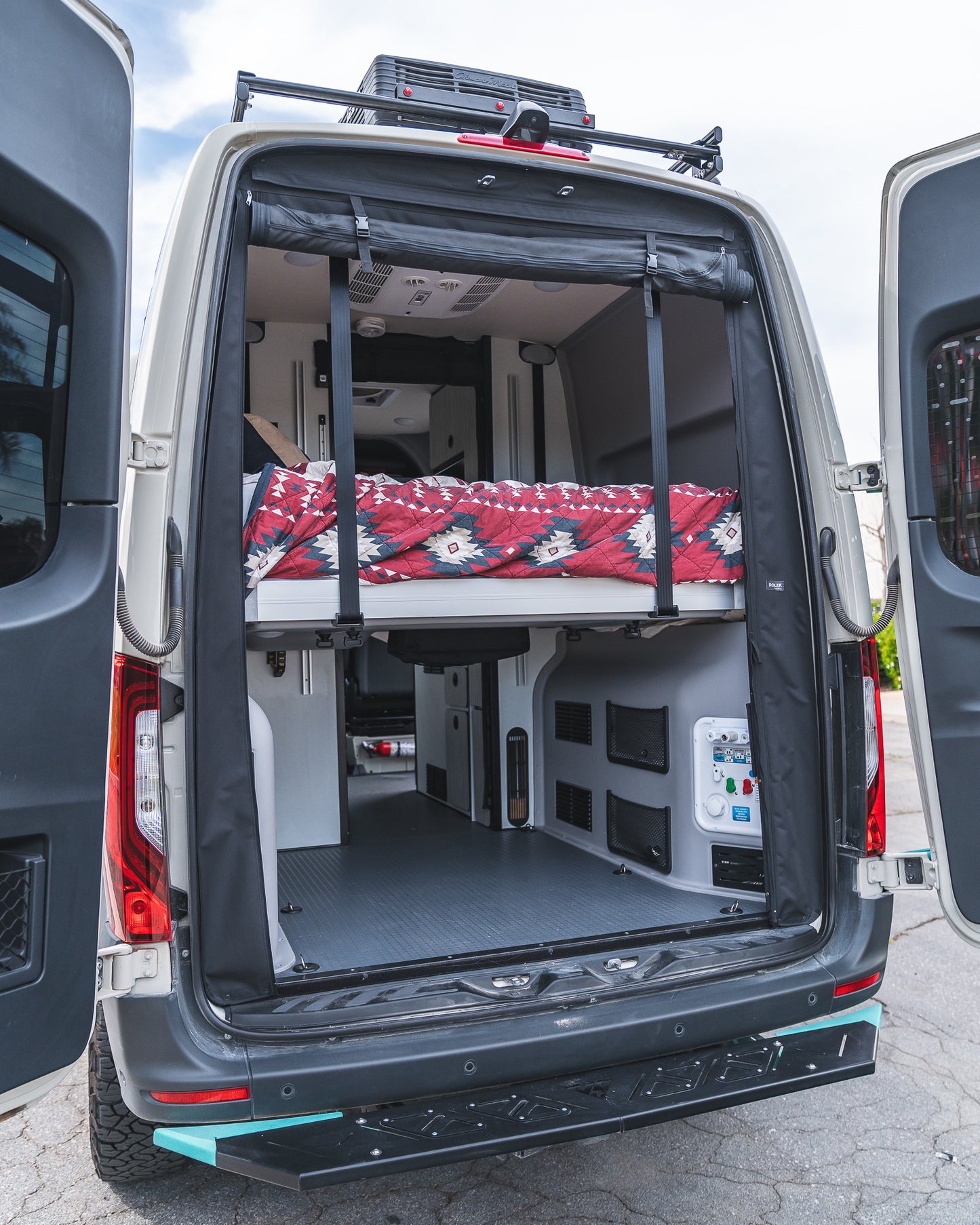 2022 Winnebago Revel Mercedes-Benz 144wb