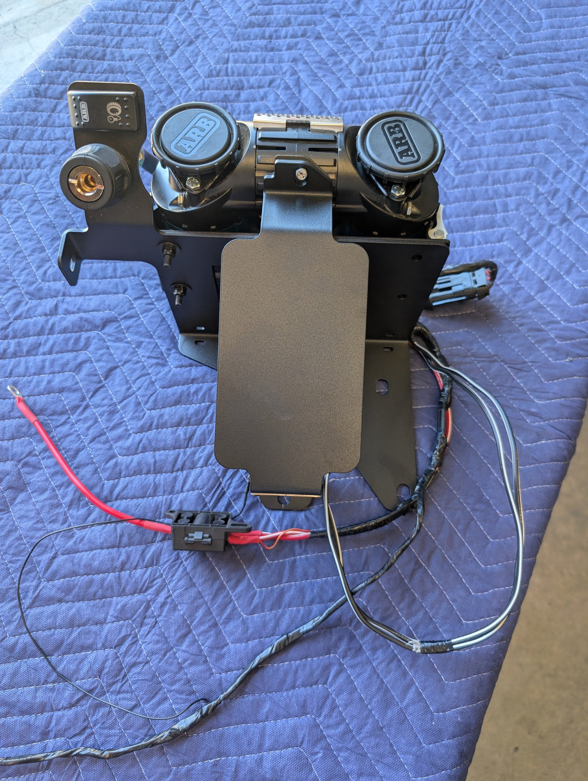 CAtuned Off-Road Lexus GX550 ARB Twin Air compressor with Mount.