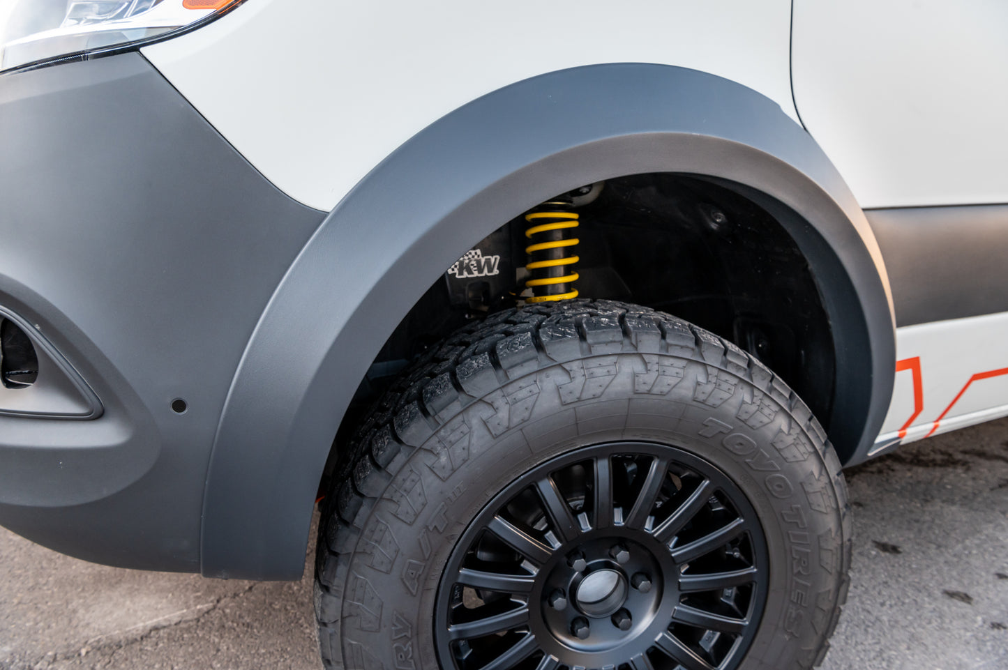 Wheel Arch Extensions Ð MB Sprinter 144"