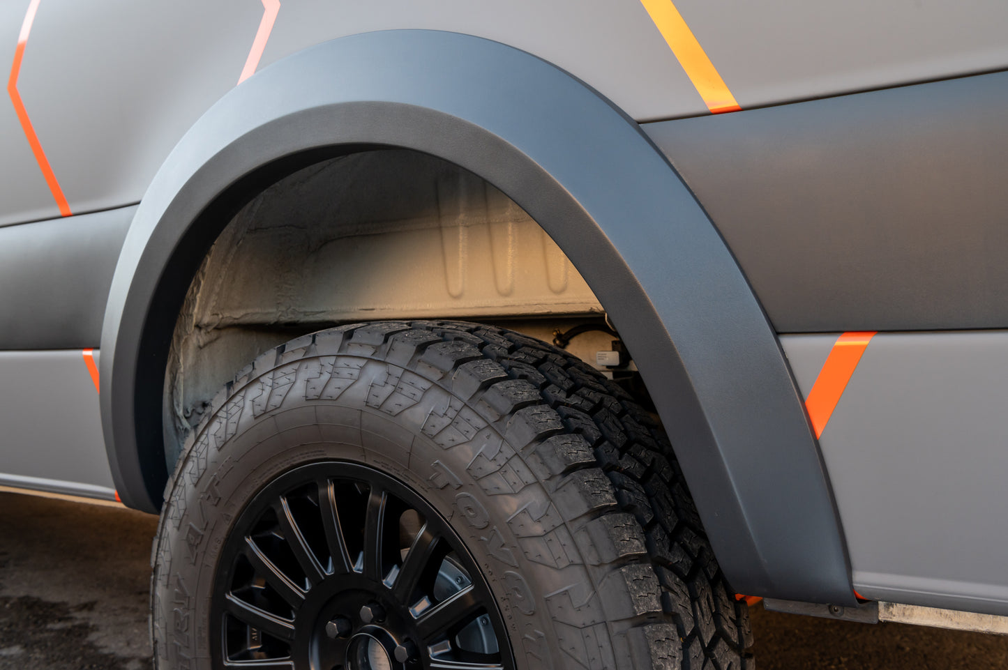 Wheel Arch Extensions Ð MB Sprinter 144"