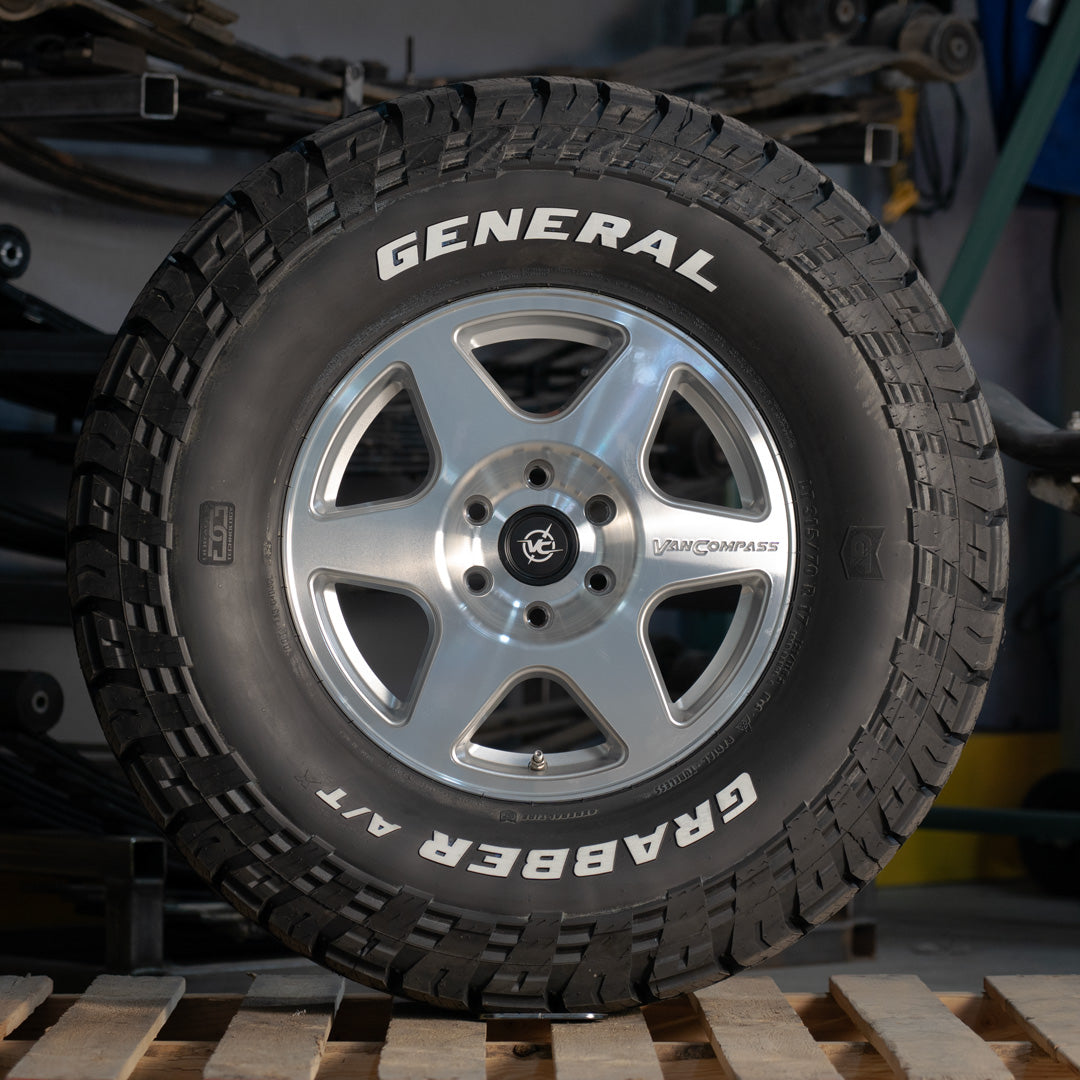 SLICE 17x8 POLISHED WHEEL