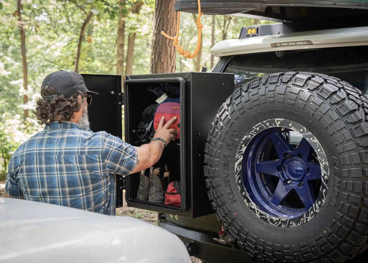 Overlander Box Universal Overland Storage Box (19x28x15) – Rogue Vehicle Co.