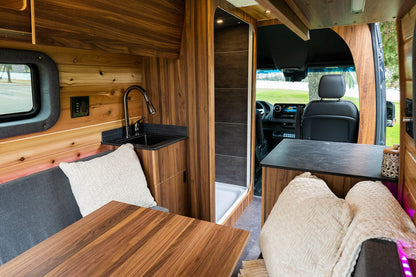 ROGUE PALISADE - 144WB  2 Passenger.