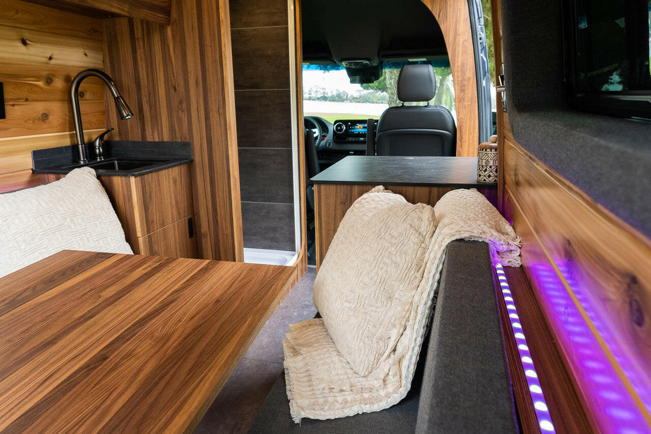 ROGUE PALISADE - 144WB  2 Passenger.