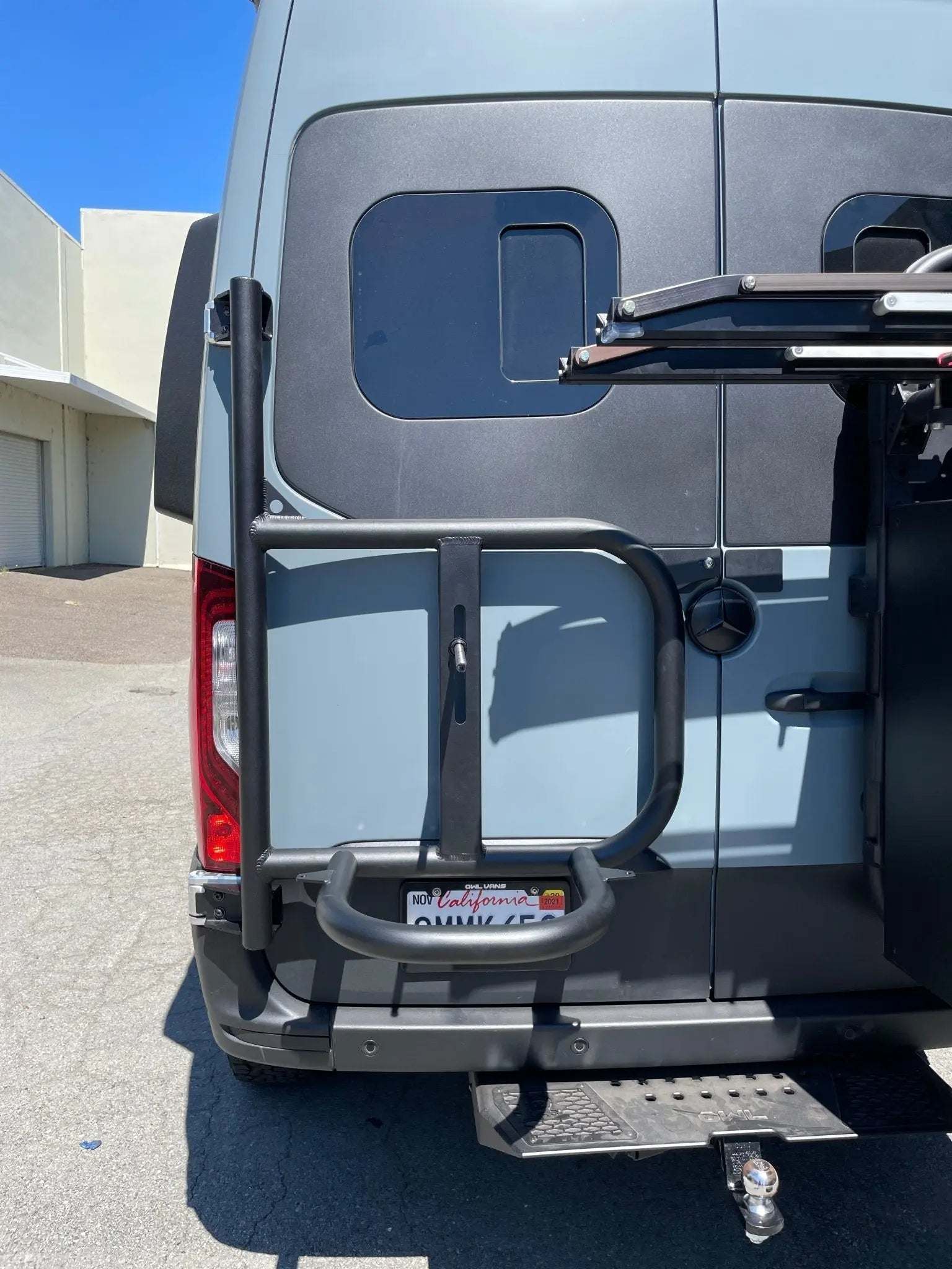 Expedition Rear-Mounted Aluminum Tire Carrier for 2019+ Sprinter Vans