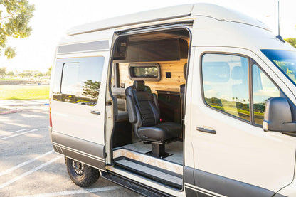 ROGUE Voyager - 144WB  4 Passenger.