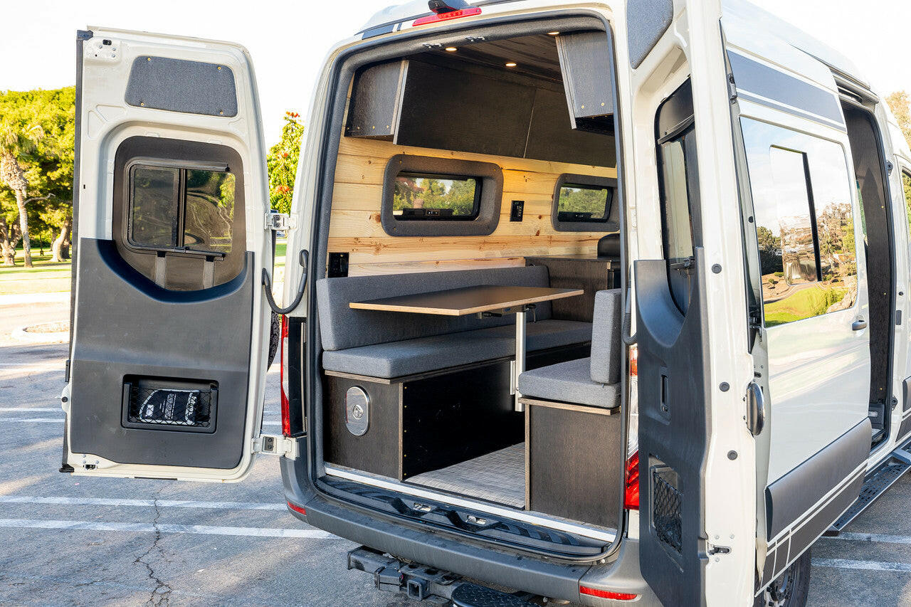 ROGUE Voyager - 144WB  4 Passenger