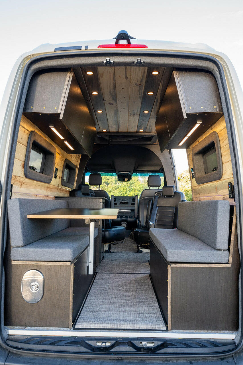 ROGUE Voyager - 144WB  4 Passenger.