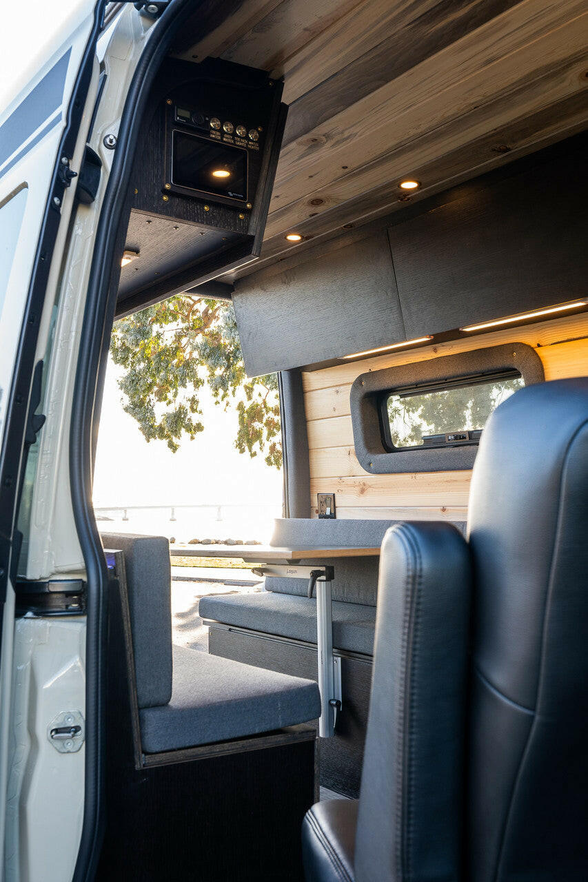 ROGUE Voyager - 144WB  4 Passenger.