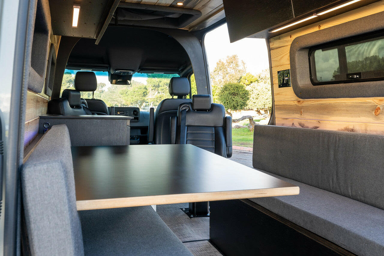 ROGUE Voyager - 144WB  4 Passenger.