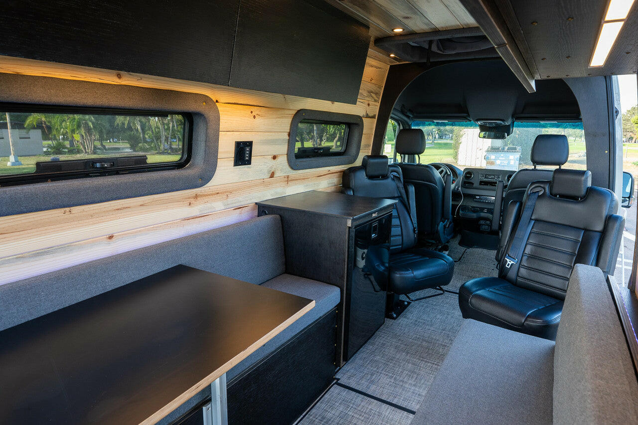 ROGUE Voyager - 144WB  4 Passenger