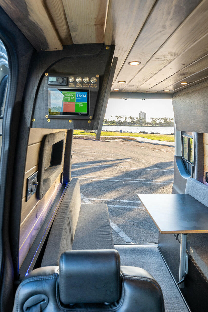 ROGUE Voyager - 144WB  4 Passenger