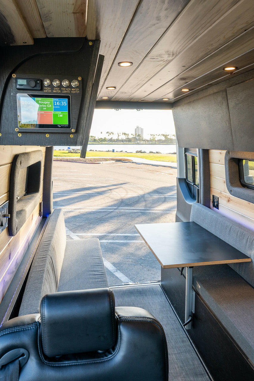 ROGUE Voyager - 144WB  4 Passenger