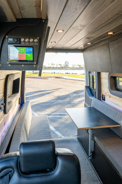 ROGUE Voyager - 144WB  4 Passenger