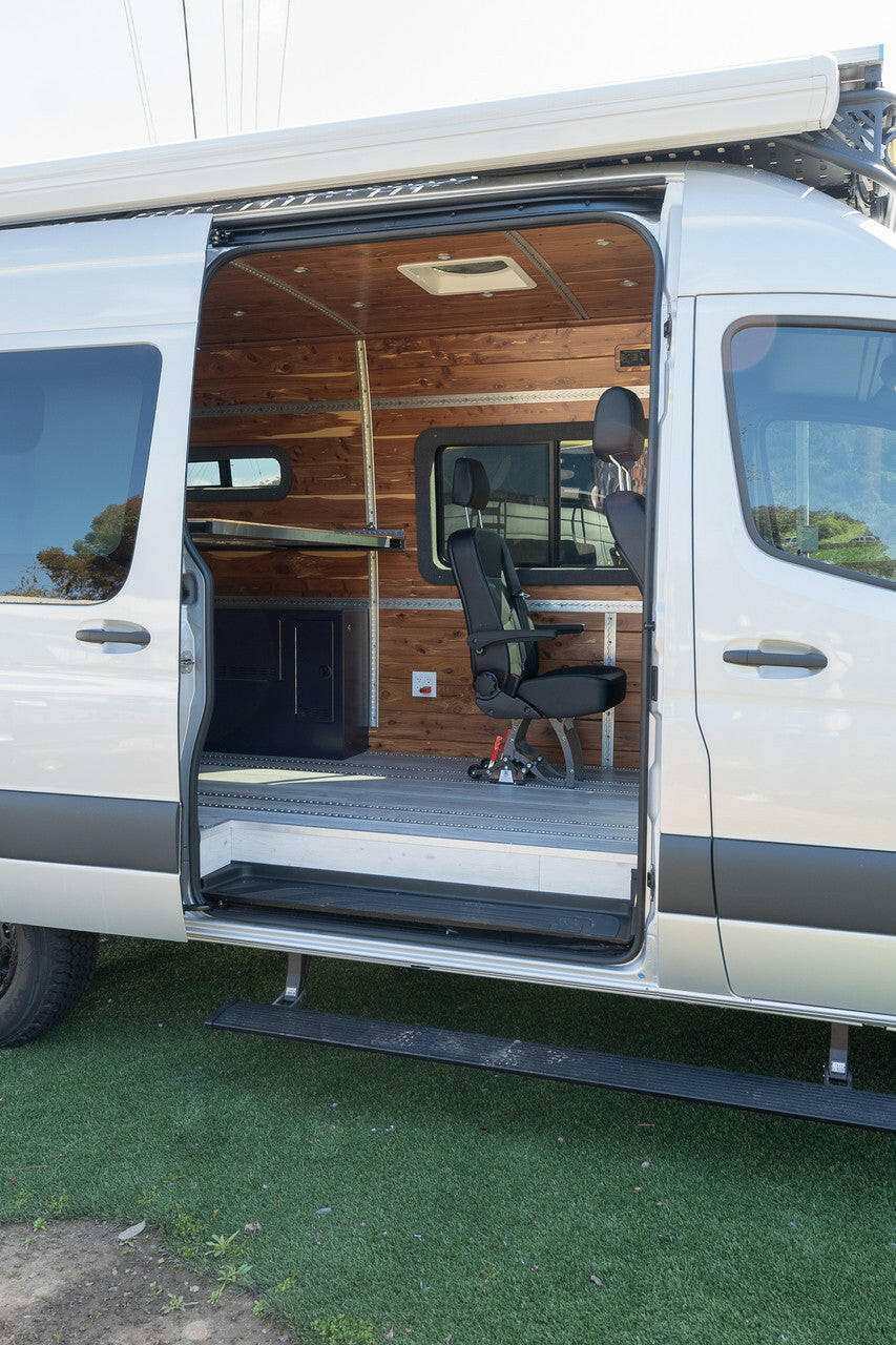 ROGUE EXPEDITION - 144WB  3 Passenger.