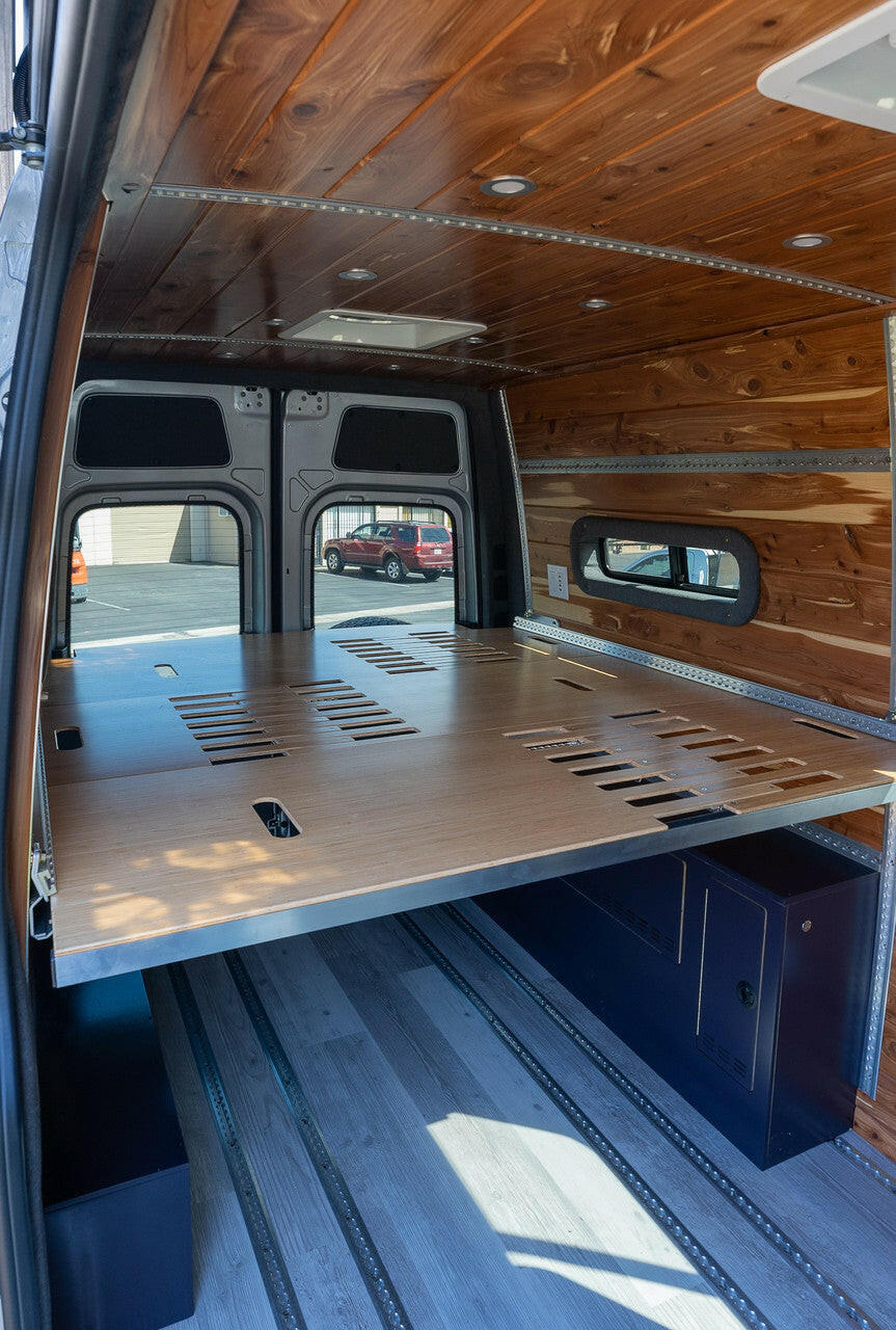 ROGUE EXPEDITION - 144WB  3 Passenger