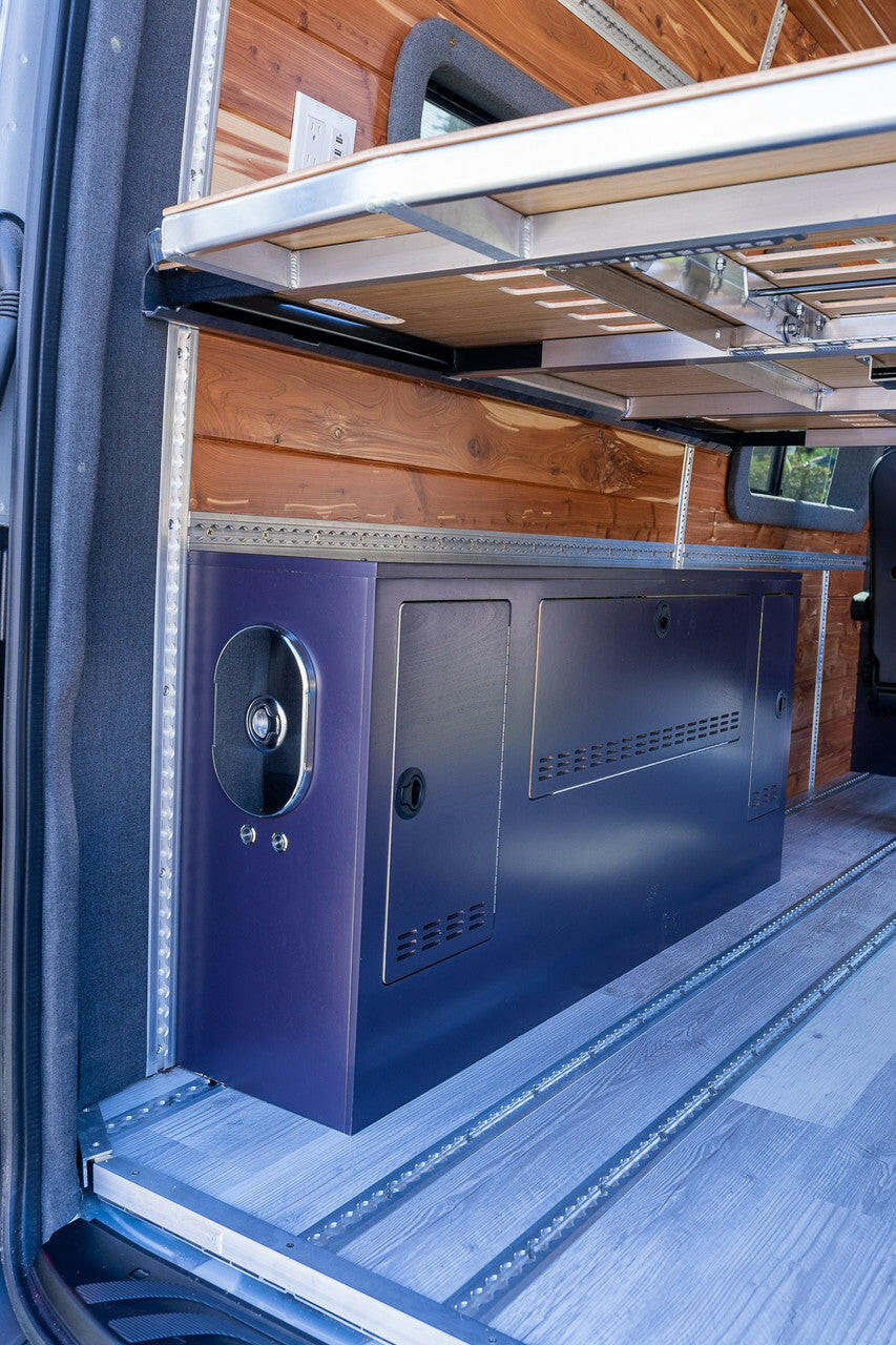 ROGUE EXPEDITION - 144WB  3 Passenger