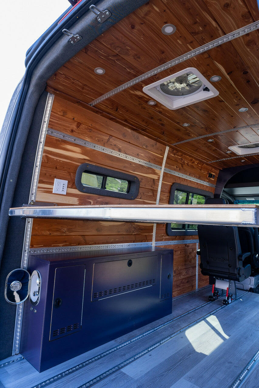 ROGUE EXPEDITION - 144WB  3 Passenger