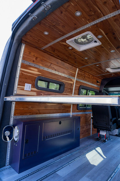 ROGUE EXPEDITION - 144WB  3 Passenger