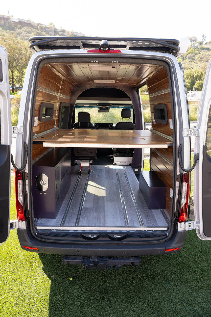 ROGUE EXPEDITION - 144WB  3 Passenger