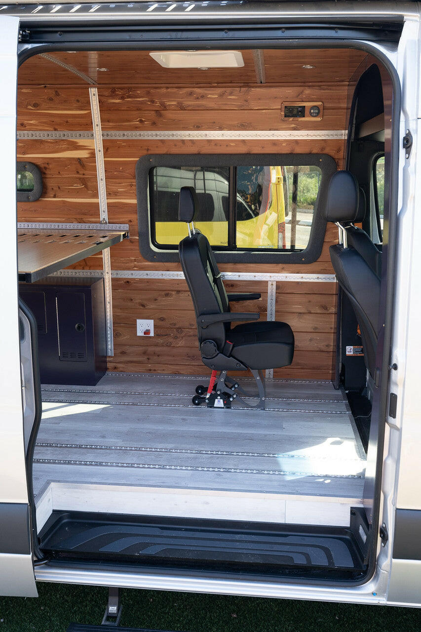 ROGUE EXPEDITION - 144WB  3 Passenger.